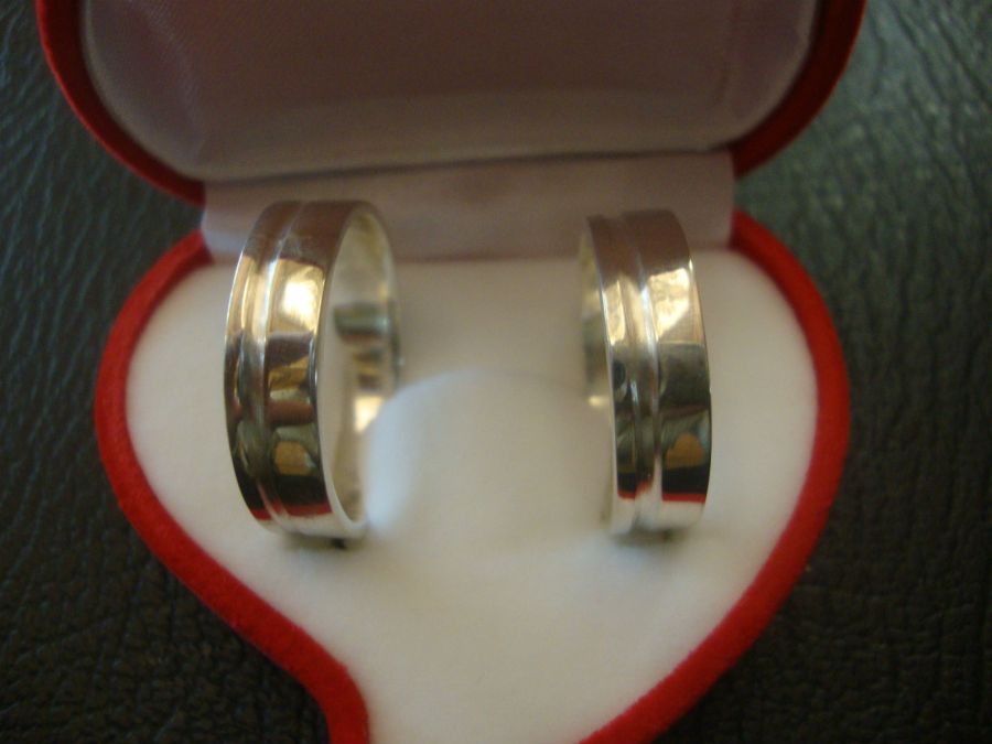 alianza de boda en plata